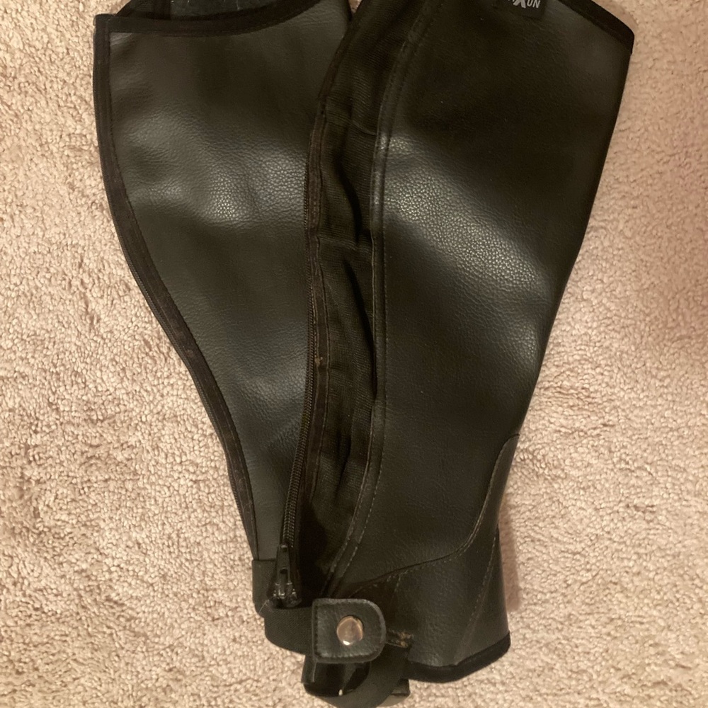 Saxon Half Chaps